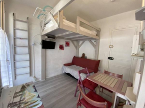 Studio central avec balcon et parking à Cauterets - FR-1-812-117